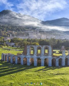64 stagione estiva del teatro romano